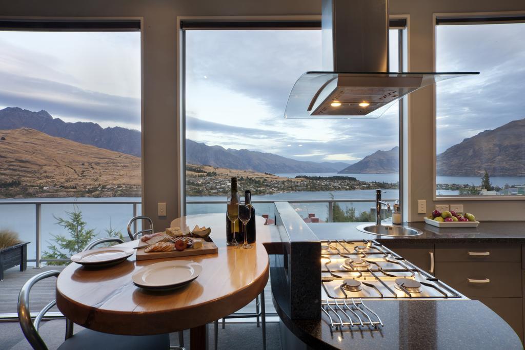 Highview Terrace By Amazing Accom كوينستاون الغرفة الصورة